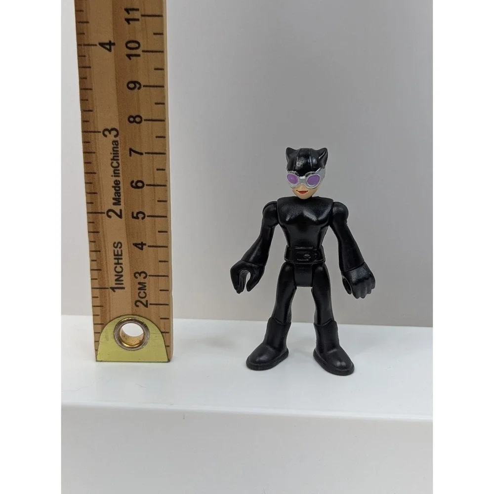 Fisher‎ Price Imaginext DC Super Friends Catwoman Figure Whip Panther Cycle set
